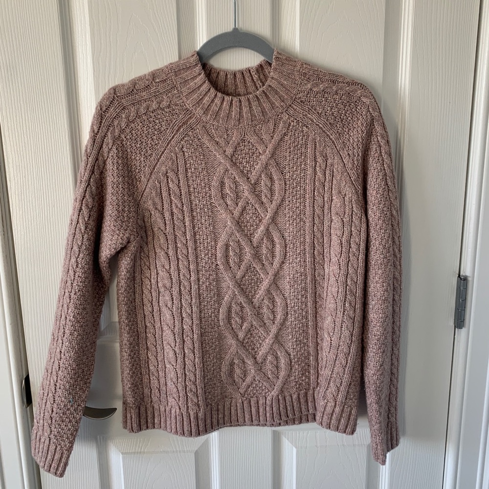 Abercrombie & Fitch pink sweater